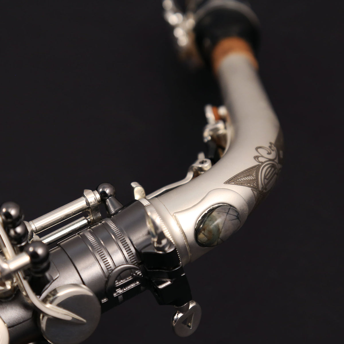 Cannonball A5-HS Big Bell® Stone Series® altsaxofoon – Hotspur™ Iced Black / zilver