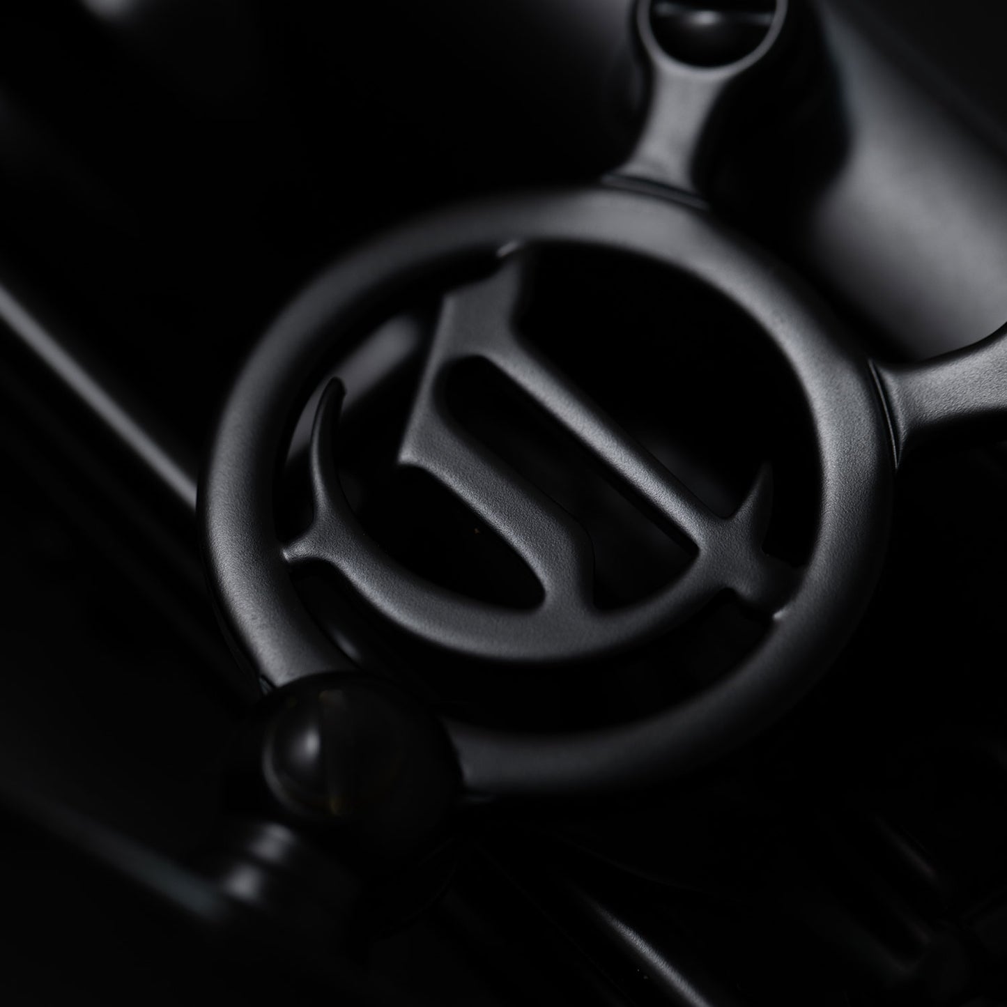 Cannonball A5-M alto saxophone – Cannonball logo detail on matte black finish