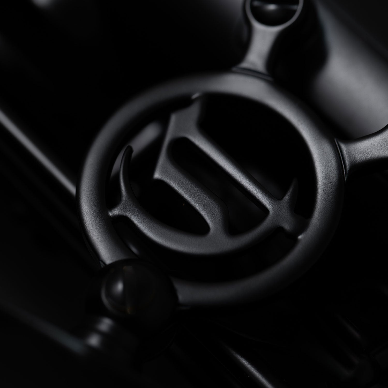 Cannonball A5-M alto saxophone – Cannonball logo detail on matte black finish